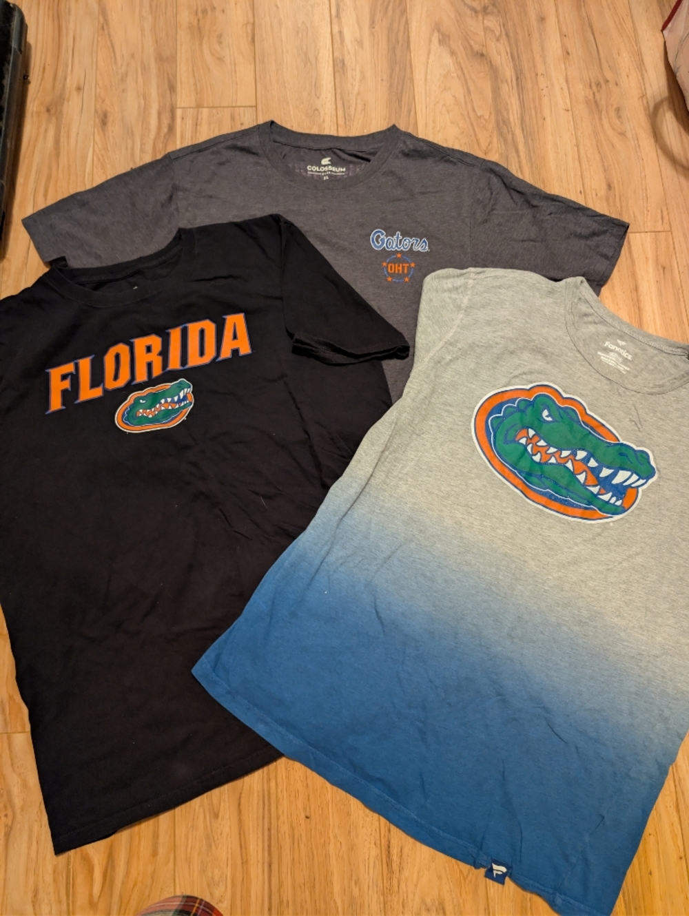 3pc Mens Florida Gators T-Shirt Bundle XL Fanatics Colosseum OHT Gator Nation